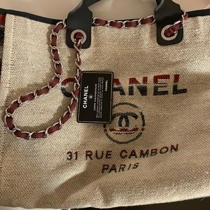 chanel tote deauville